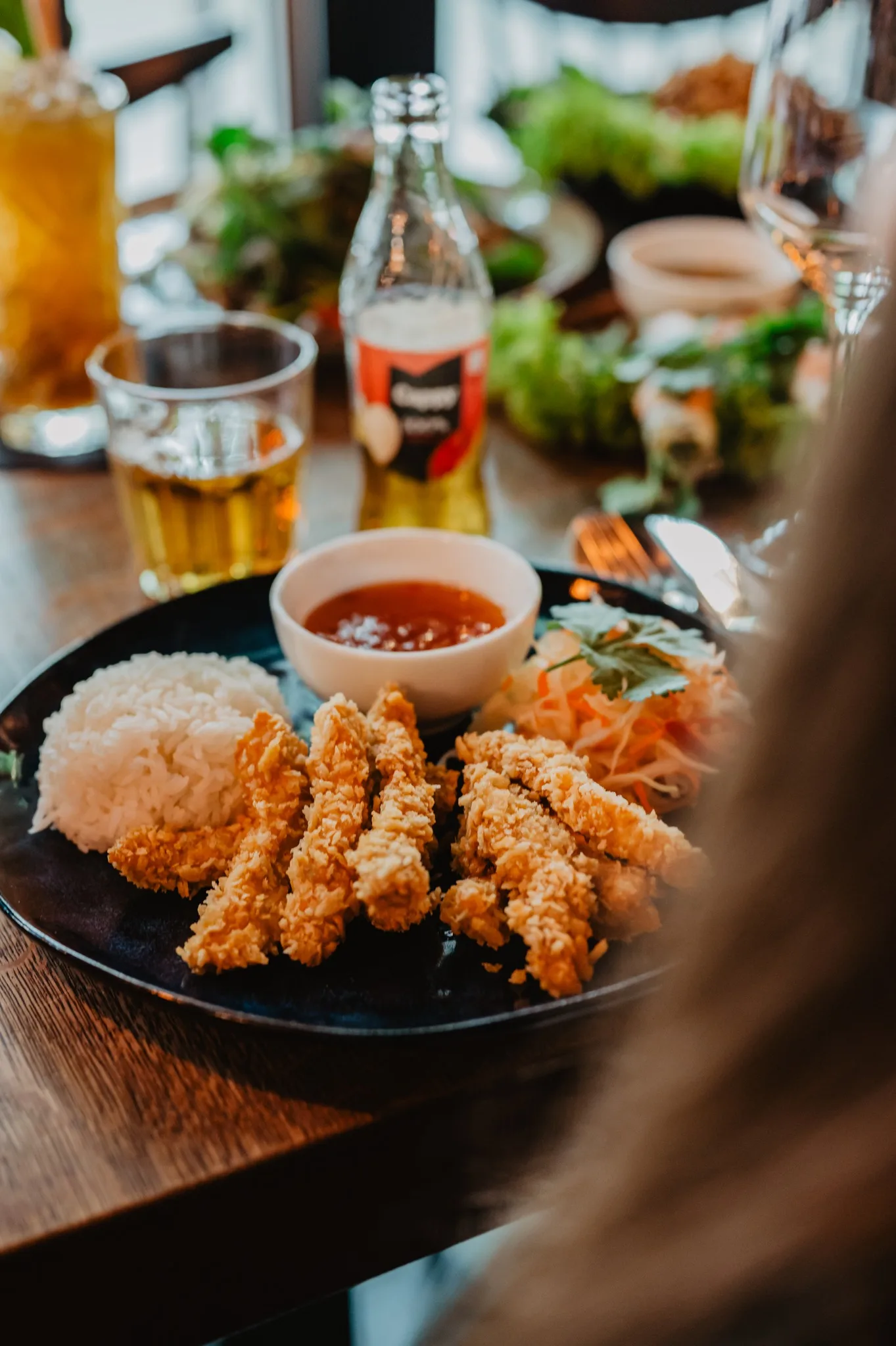 Luon Ga Chien Gion, Com, Nom, Kem Nuoc Va Do Trang Mieng